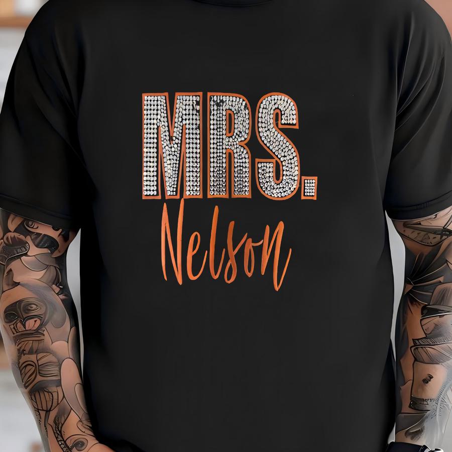 Rhinestone Bride Sweatshirt/custom Mrs. Crewneck, Bachelorette Outfit,sparkle Present/bachelorette Sweatshirt /mrs. Bling T-shirt