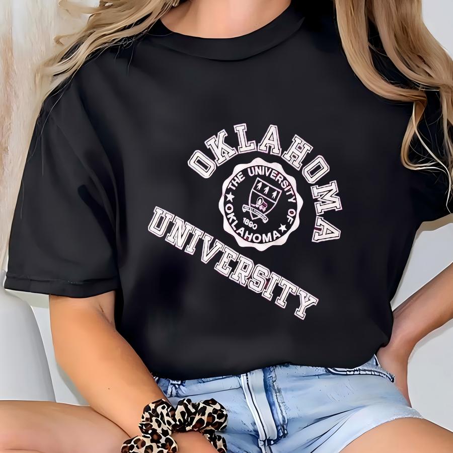 Vintage 90s Oklahoma University Russell Athletic V Stitch Sweatshirt T-shirt