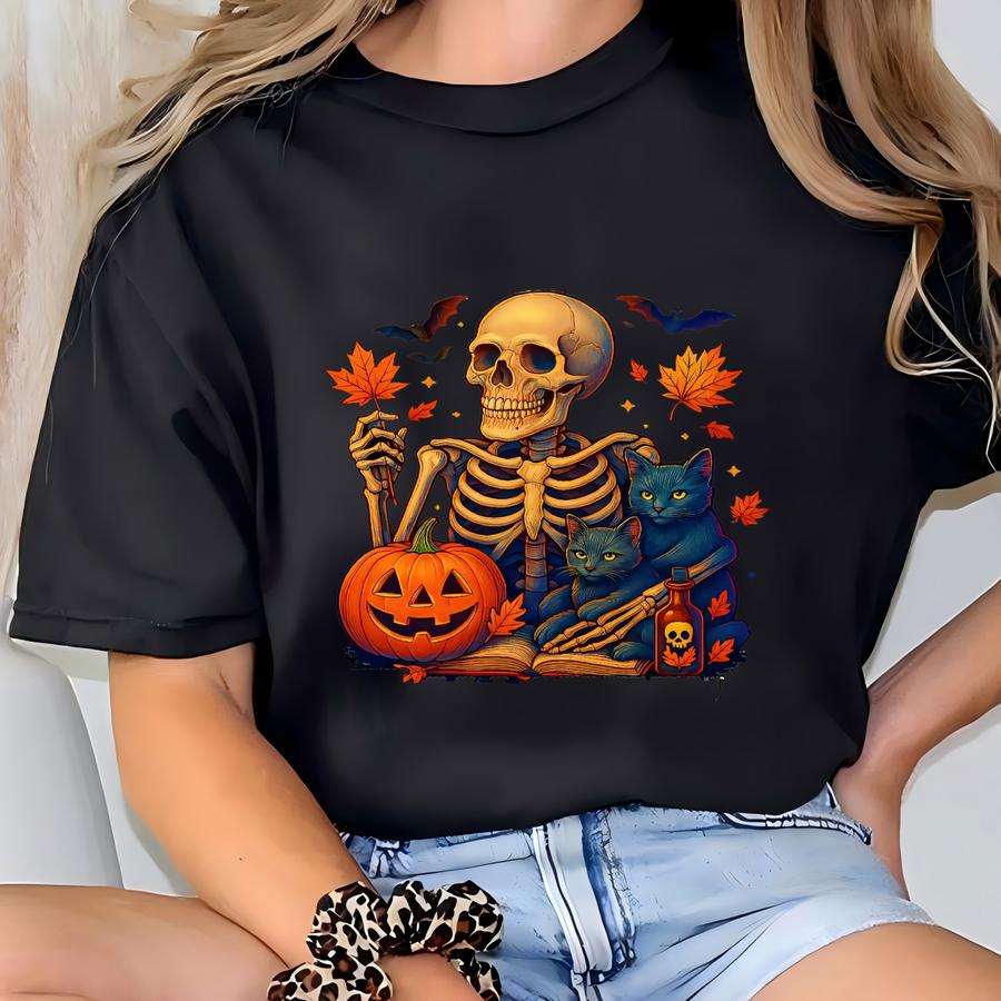 Skeleton Tee, Just Waiting For Halloween: Funny Dancing Skeleton Shirt S-3xl T-shirt
