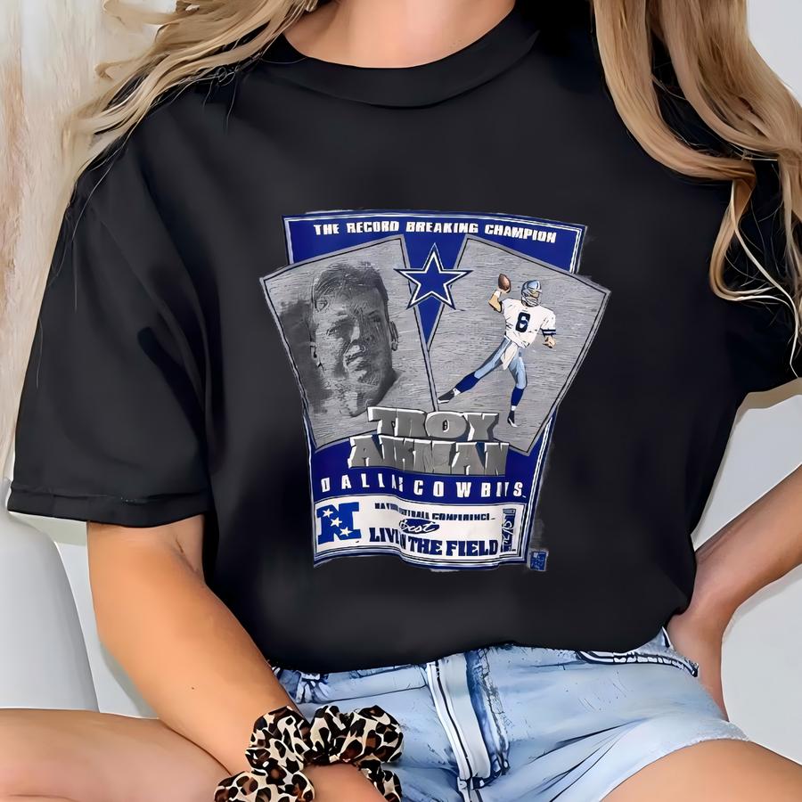 90s  ‘cowboys’ Crewneck Sweatshirt Print Logo Grey Color Men’s Xl T-shirt