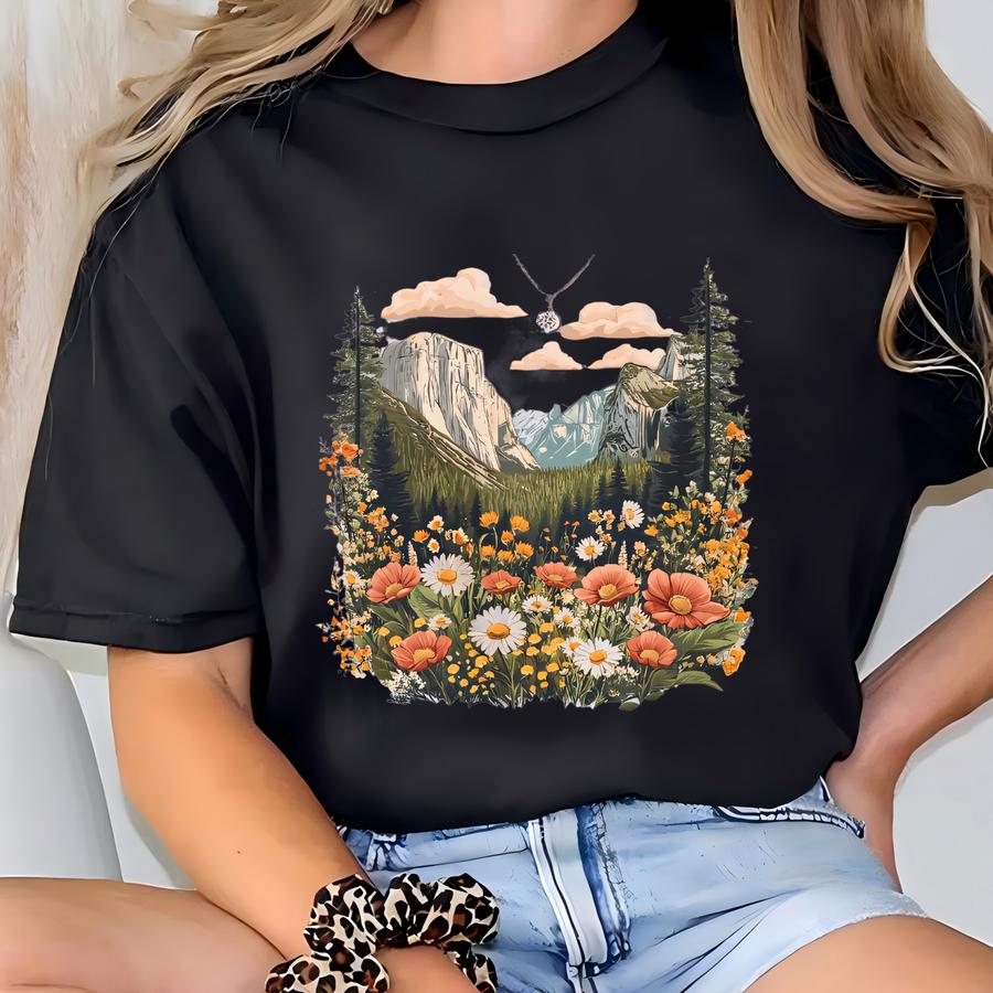 Retro Mountain Scene Watercolor Art Vintage Sweatshirt Aesthetic Style T-shirt