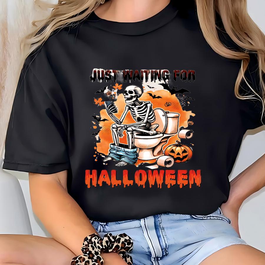 Funny Skeleton Halloween Shirt: Fall Pumpkin Tee T-shirt
