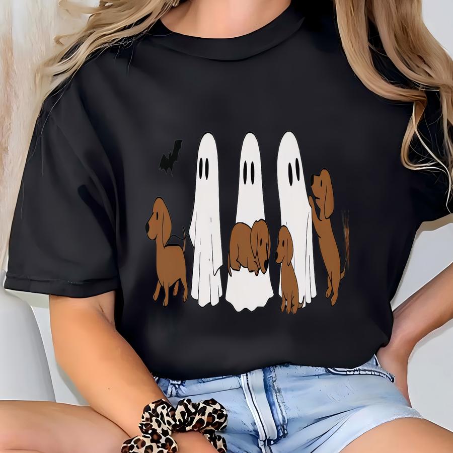 Halloween Dachshund Ghost Shirt Dog Lover Spooky Season Tee Puppy Ghost Graphic Pet Parent Fall Wiener Dog Novelty Gift T-shirt
