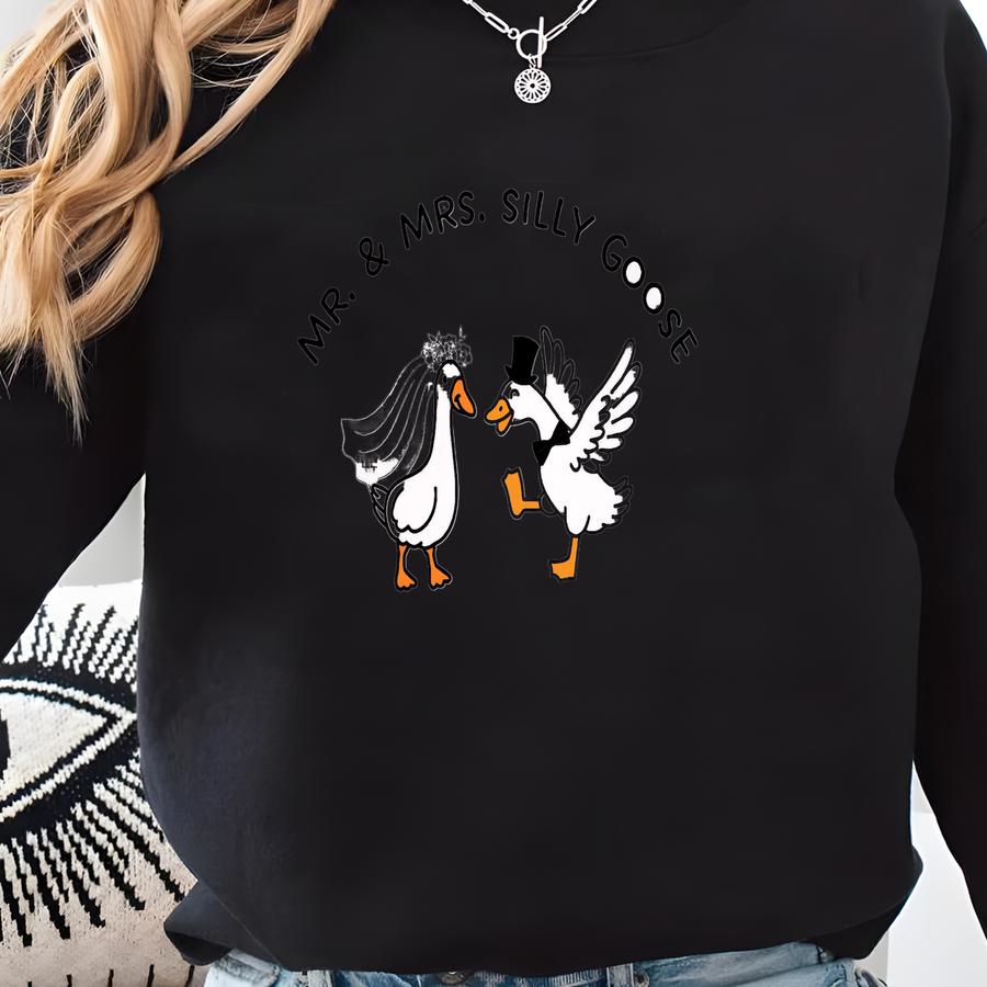 Married Ornament, Wedding Gift, Wedding Keepsake, Mr Mrs Silly Goose Ornament Couples Ornament, Anniversary Newlywed Gift, Wedding Ornament Sweatshirt