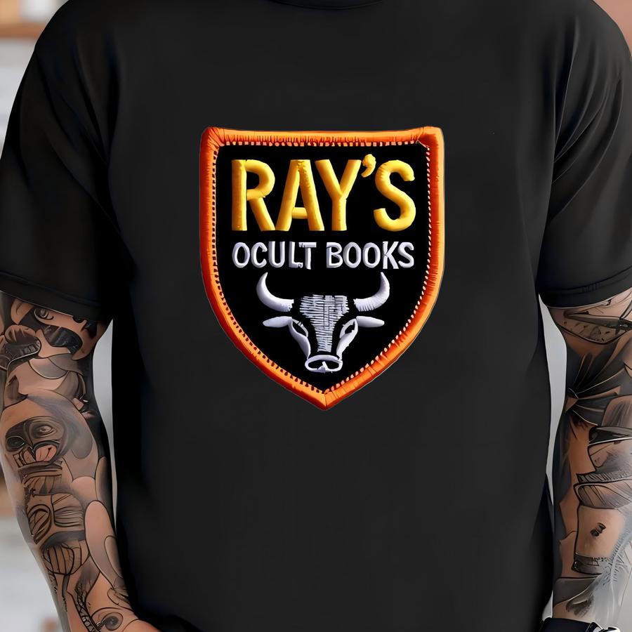 Two-tone Cap With Retro Ray’s Occult Books Stitching T-shirt