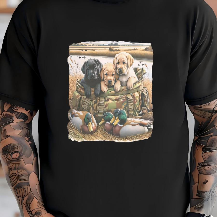 Fall Hunting Dog Crewneck Sweatshirt: Outdoor Retriever Pullover T-shirt