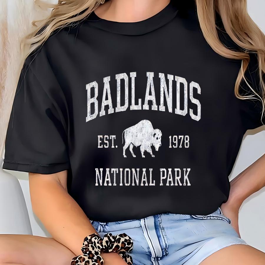 Badlands National Park Shirt: Retro Hiking Tee, ® T-shirt