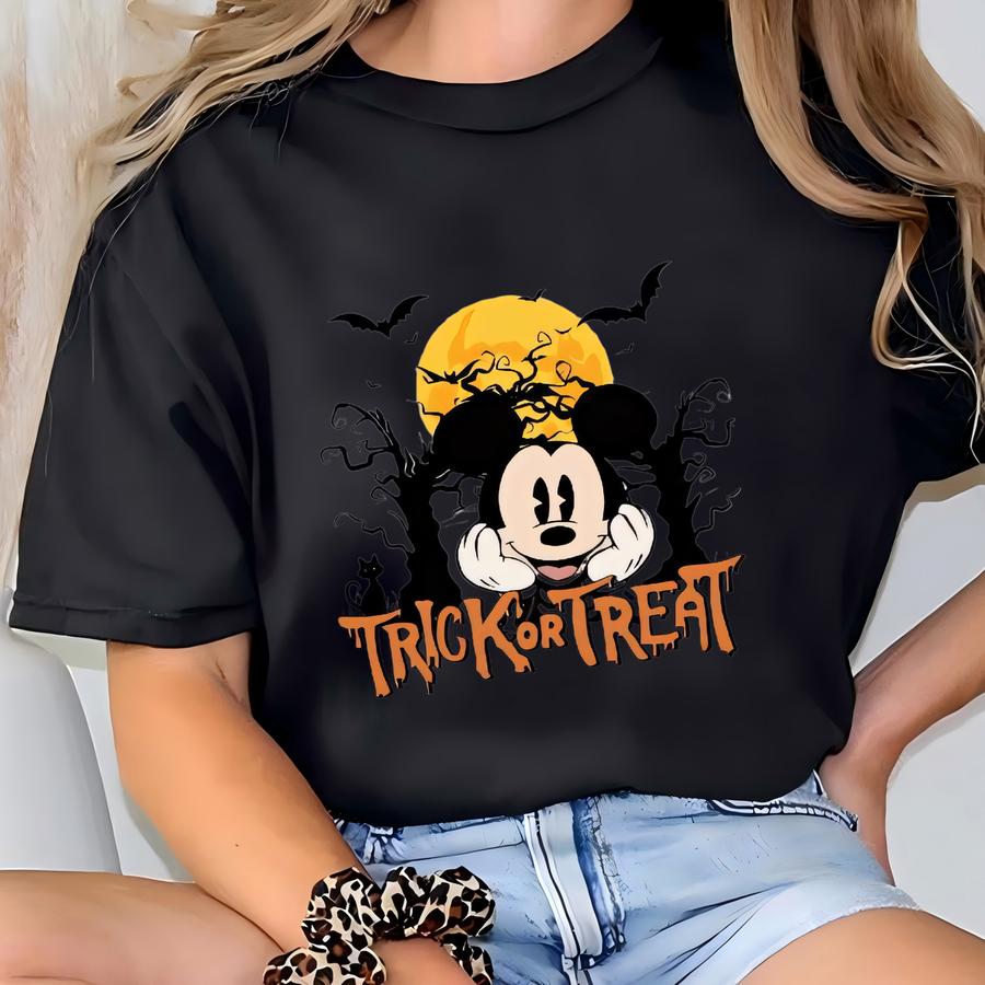 Halloween Trick Or Treat Shirt –  Friends Halloween Tees – Matching Halloween Shirts – Halloween Family Trip T-shirt