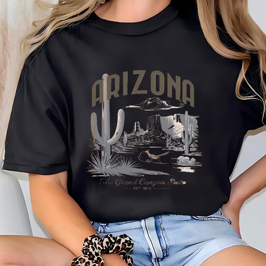 Retro State Of Arizona Desert Road Runner Bird Wilderness Forest Vintage Style Sweatshirt Unisex Heavy Blend™ Crewneck Sweatshirt T-shirt