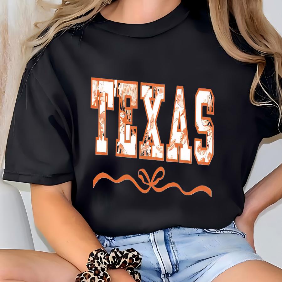 Coquette Texas Tshirt University Of Texas Apparel Game Day Shirt Toile Pattern Horns Tshirt Texas Football Toile De Jouy Shirt Cottagecore T-shirt