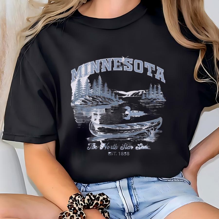 Retro State Of Minnesota Neutral Outdoors Vintage Style Sweatshirt Unisex Heavy Blend™ Crewneck Sweatshirt Winter Apparel Christmas Gift T-shirt
