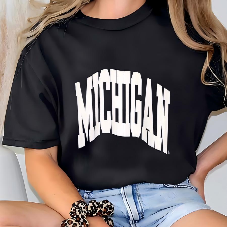 Vintage 90s Michigan Wolverines Ncaa Sweatshirt University Of Michigan Spell Out Sweater University Of Michigan Blue Crewneck Size Xl T-shirt