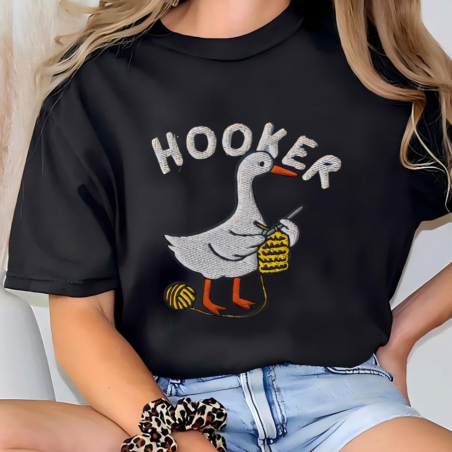 Funny Crochet Shirt, Crochet Lover Tshirt, Cat Crochet Lover T Shirt, Gift For Her, Funny Mom Gift T-shirt