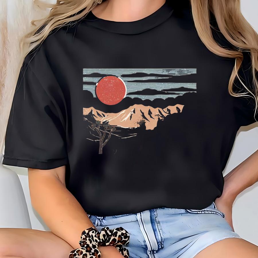 Vintage Nevada Desert Graphic Tee: Retro Travel Souvenir T-shirt
