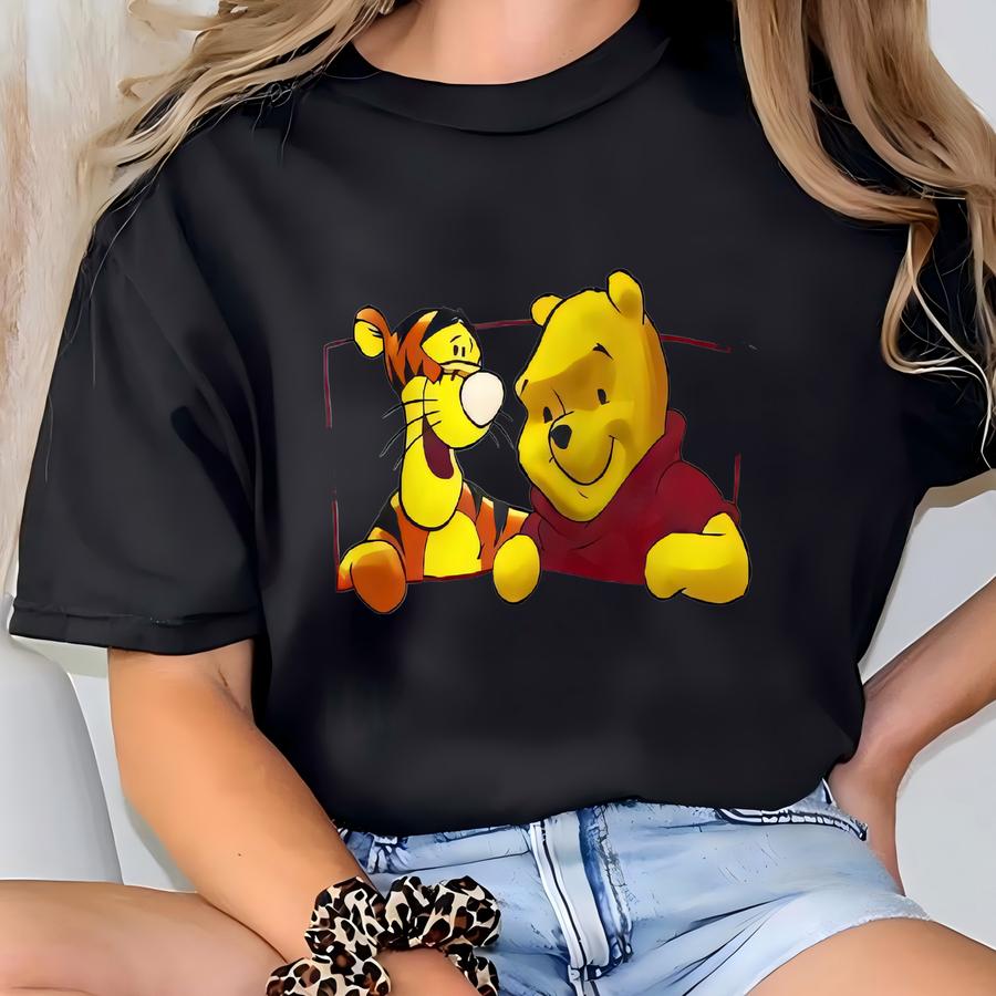 Vintage 90s Sweatshirt Crewneck Porky Pig Kanga Sweater Pullover Eeyore Piglet Tigger Print Logo Grey  T-shirt