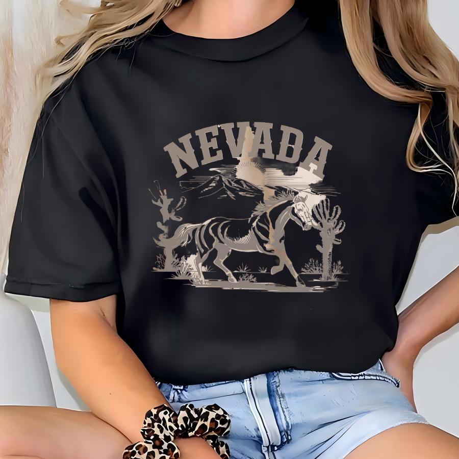Retro State Of Nevada Sweatshirt Graphic Neutral Unisex Christmas Gift, Winter Apparel Tourist Travel Sweatshirt, T-shirt