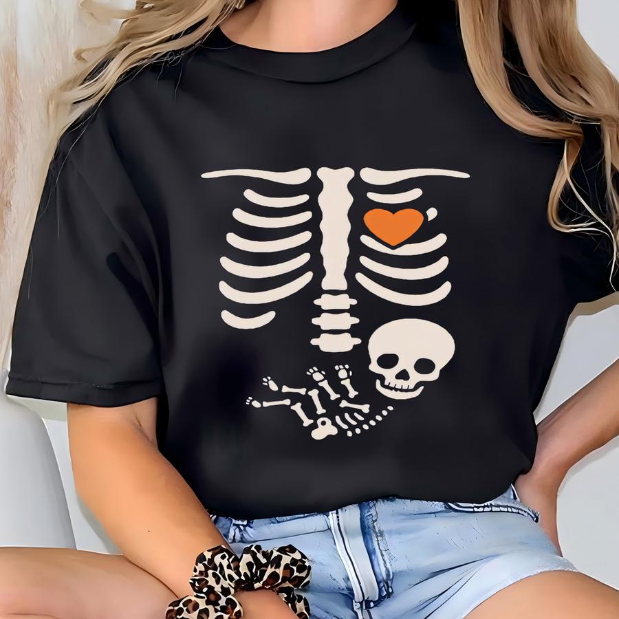 Skeleton Halloween Maternity Shirt, Funny Pregnancy Announcement 2025 Tshirt, Spooky Pregnant Costume, New Mommy Tee, Fall Mama To Be Gift T-shirt