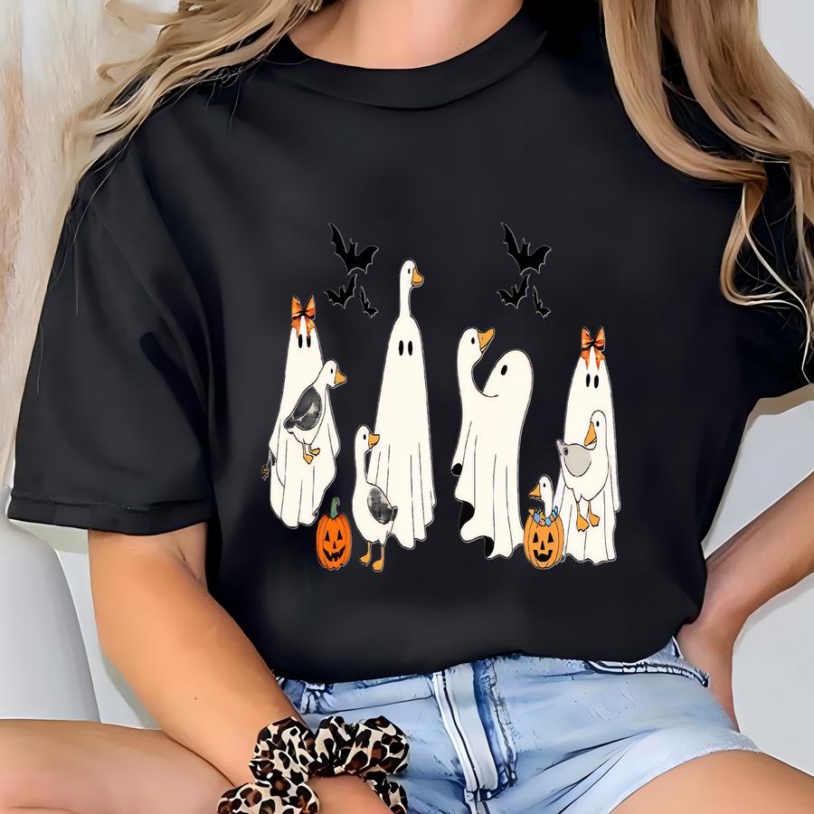 Funny Goose Ghost Halloween Shirt: Spooky Family Ghost Cotton Tee T-shirt