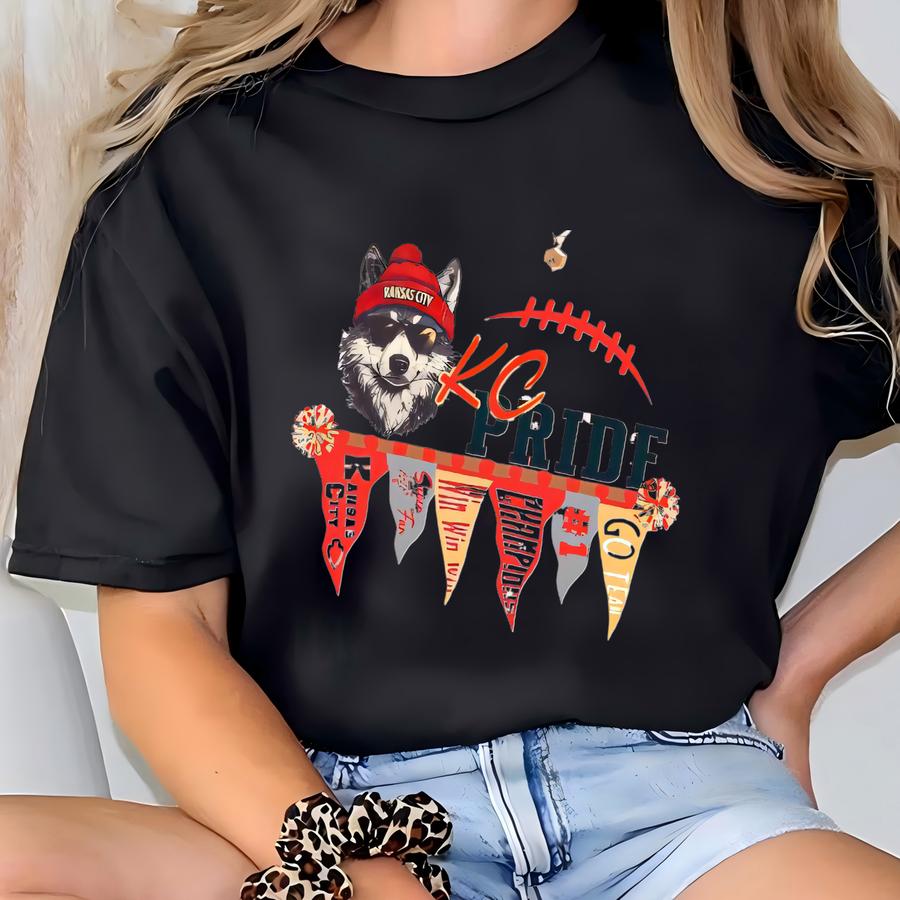 Kansas City Mascot Football Sweatshirt, Wolf Sweatshirt, Kansas City Pennant Flag Design, Football Fan Spirit Wear, Game Day Apparel T-shirt