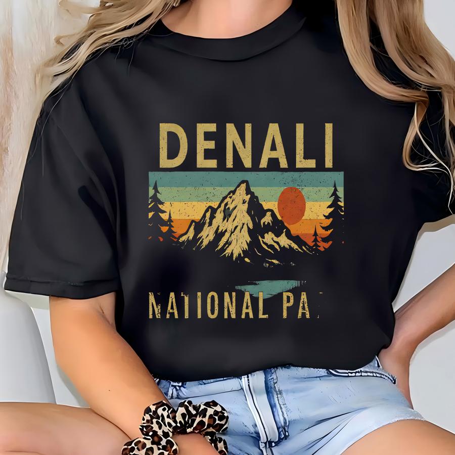 Denali National Park Hoodie: Retro Alaska Hiking Tee T-shirt