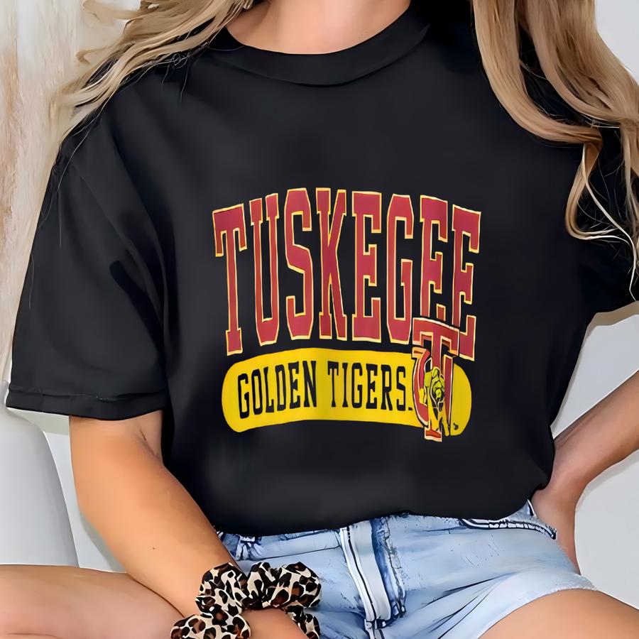 Vintage Tuskegee University Sweatshirt Crewneck Sweater Pullover Tuskegee Golden Tigers Print Logo Black X T-shirt