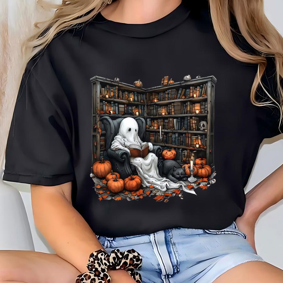 Ghost Reading Books Sweatshirt, Librarian Ghost Halloween, Halloween Teacher Sweatshirt, Halloween Shirt, Teacher Gift, Librarian Gift T-shirt