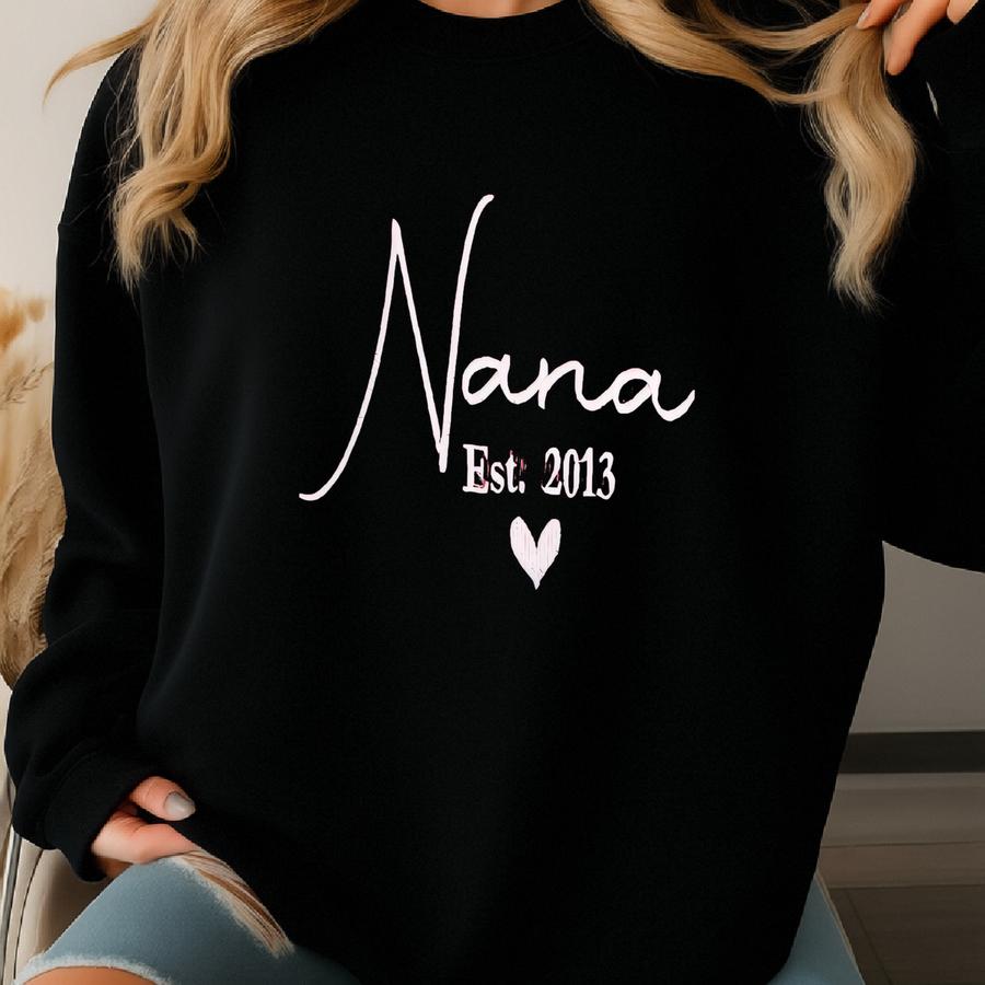 ® Custom Nana Sweatshirt, Minimalist Grandma To Be Sweater, Grammy Gigi Mimi Sweatshirt