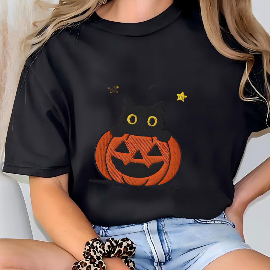 Halloween Cat Shirt, Cat Mom Tshirt, Cat Lover T Shirt, Funny Cat Tee, Gift For Cat Lovers, Cat Mom Gift T-shirt