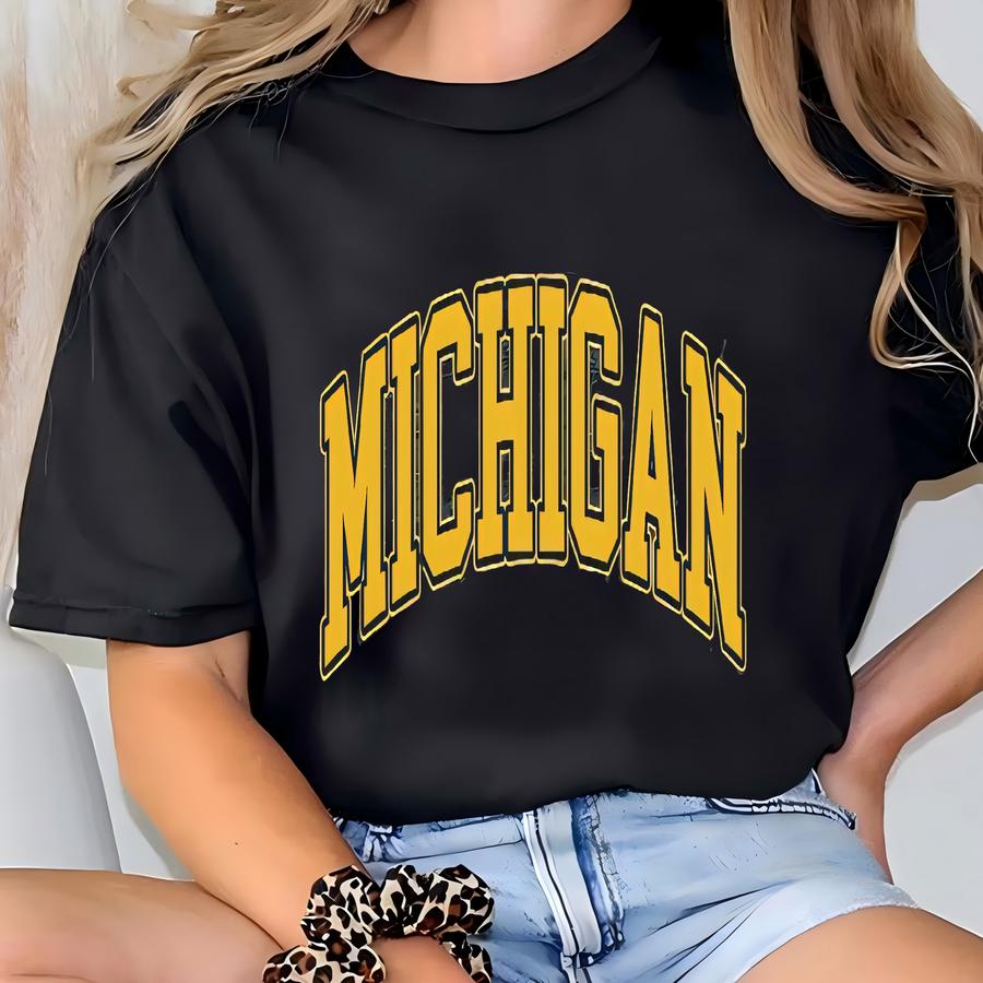 Shirt, Michigan Shirt, Mi Fan Gift, Michigan State Tee, Michigan Souvenir, Vacation Shirt, Michigan University, College Gift T-shirt