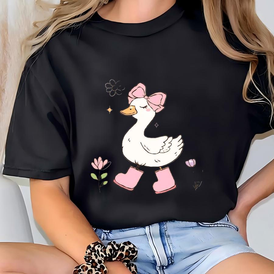 Silly Goose On The Loose Kids Shirt, Funny Toddler Tee, Cute Farm Animal Shirt For Boys Girls, Goose Lover Baby Shirt, Playful Outfit T-shirt