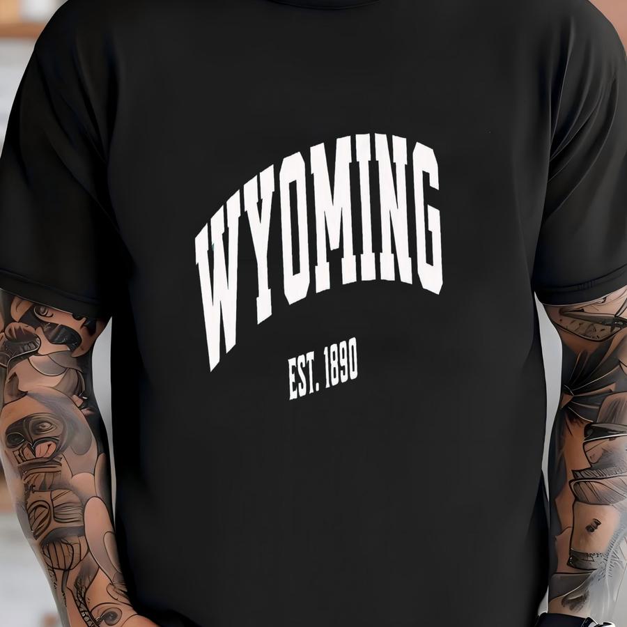 Wyoming Hoodie - Vintage State Pride Tee T-shirt