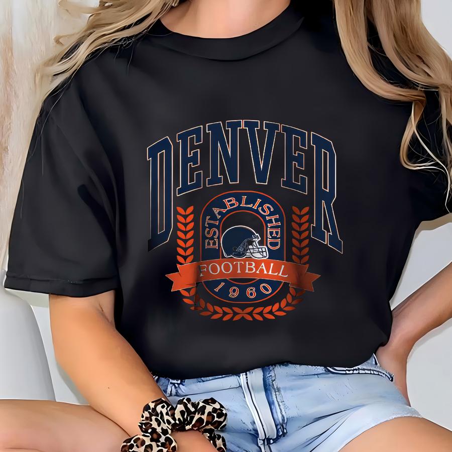 Denver Football Sweatshirt, Vintage Style Denver Football Crewneck, Retro Denver Football Sweater, Denver Fan Gift, Sunday Football Apparel T-shirt