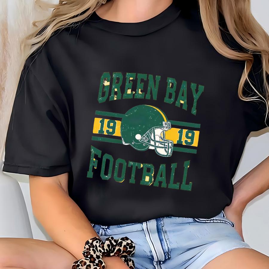 Vintage Green Bay Football Shirt, Distressed Retro 90s Style Game Day Tee, Sunday Football Tshirt, Unisex Green Bay Fan Shirt T-shirt