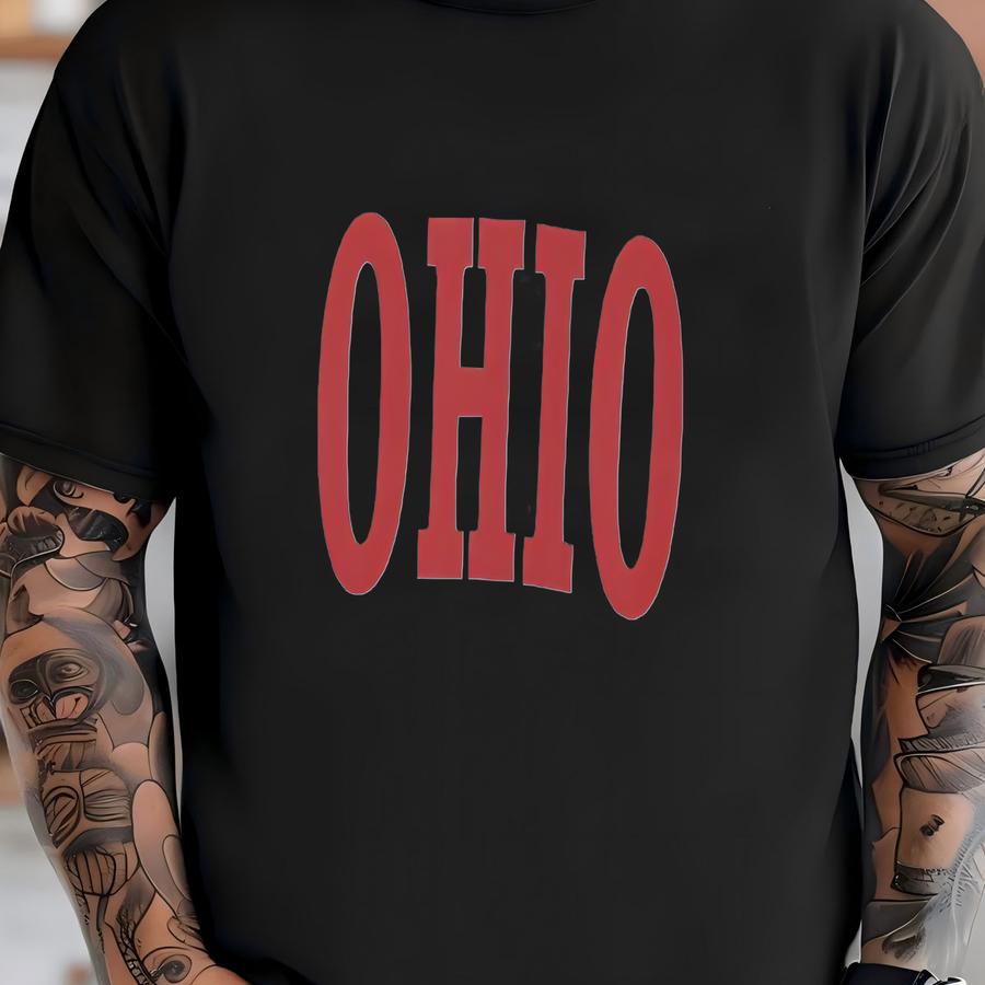 Retro Ohio Sweatshirt: Oversized Vintage Crewneck, Game Day Apparel T-shirt