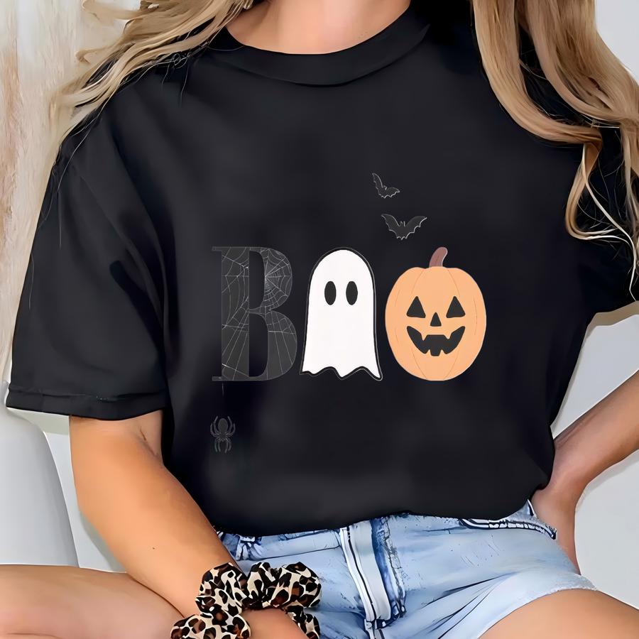 Spooky Boo Halloween Crewneck Sweatshirt - Unisex Fall Apparel, Cozy Costume Top, Halloween Party Outfit, Seasonal Sweatshirt T-shirt