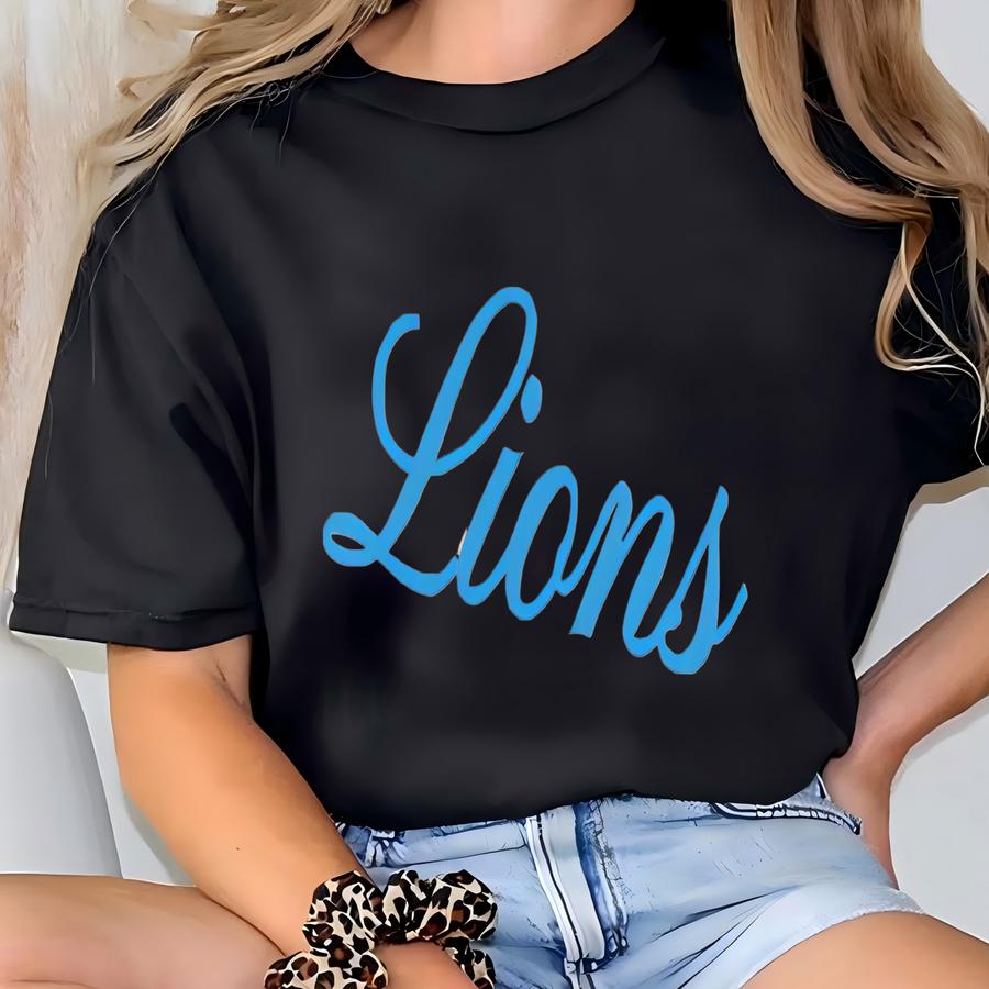 Lions Script Baby Tee For Women, Football Baby Tee, Sports Mascot Crop Top For Women, Personalized Tee, Lions Fan Gear, Gift For Lions Fans T-shirt