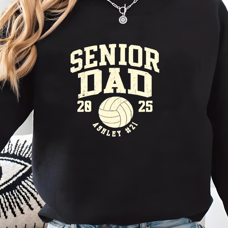 ® Personalized Senior Volleyball Mom Shirt - Senior Volleyball Dad T-shirt - Class Of 2025 Tee - Graduation Gift For Parents Sweatshirt