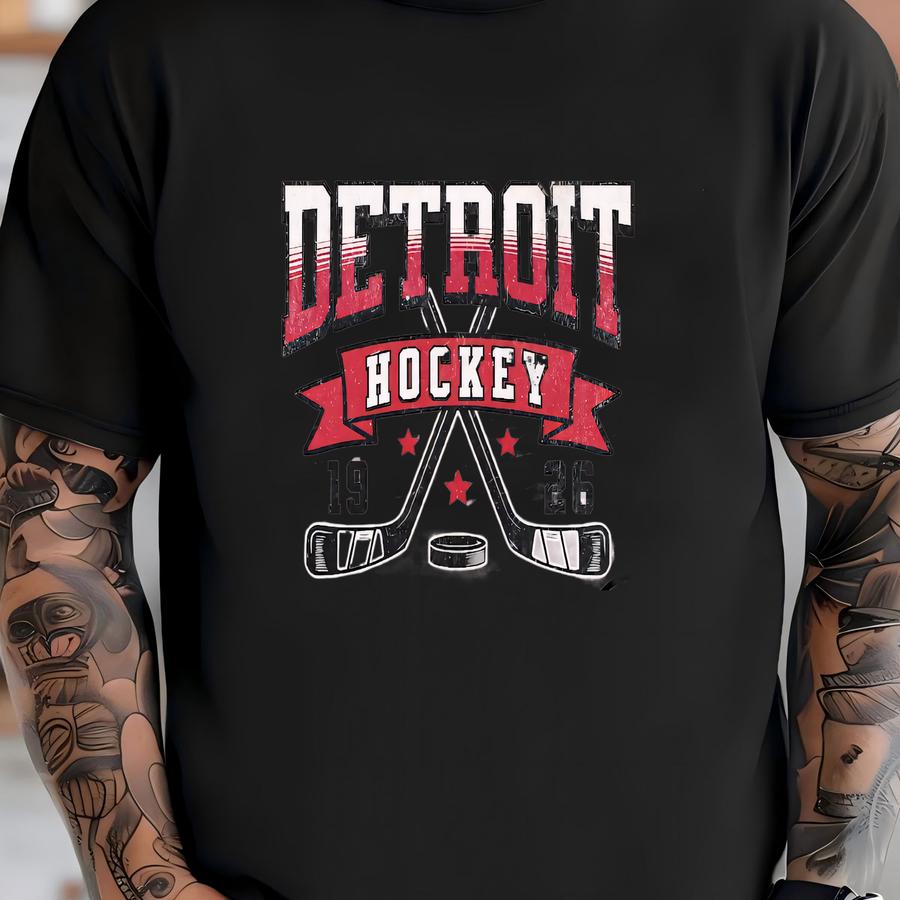 Distressed Vintage Style Detroit Hockey Apparel, Mens Womens Hoodie/crewneck Sweatshirt/ Hoodie, Sports Fan Gift, Game Day Outfit T-shirt