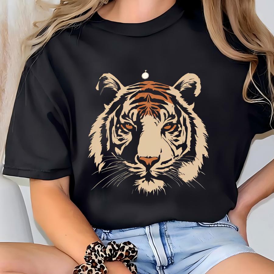 ® Vintage Tiger Tee Retro Tiger Hoodie 90s Animal Gift For Tiger Lover Wild Cat Shirt Retro Jungle Safari Tiger Graphic Tee T-shirt