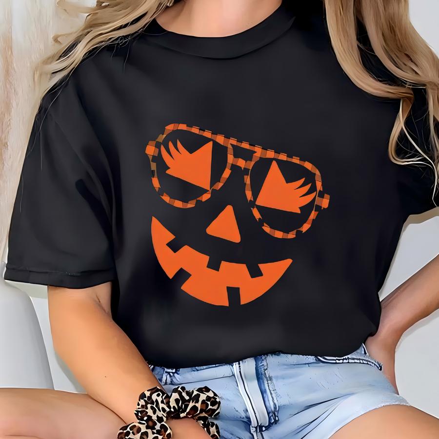 ® Custom Black Pumpkin Face Halloween Shirt, Spooky Jack-o'-lantern Tee, Personalized Halloween Shirt, Group Party Hoodie T-shirt