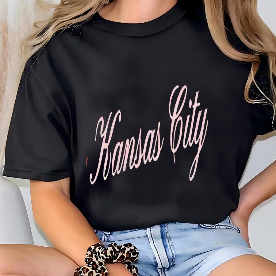 Kansas City Script Cropped Baby Tee: Vintage-style Football Crop Top T-shirt