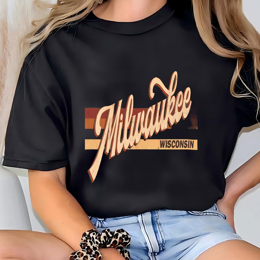 Retro Milwaukee Tee: Vintage Graphic Unisex Hoodie T-shirt