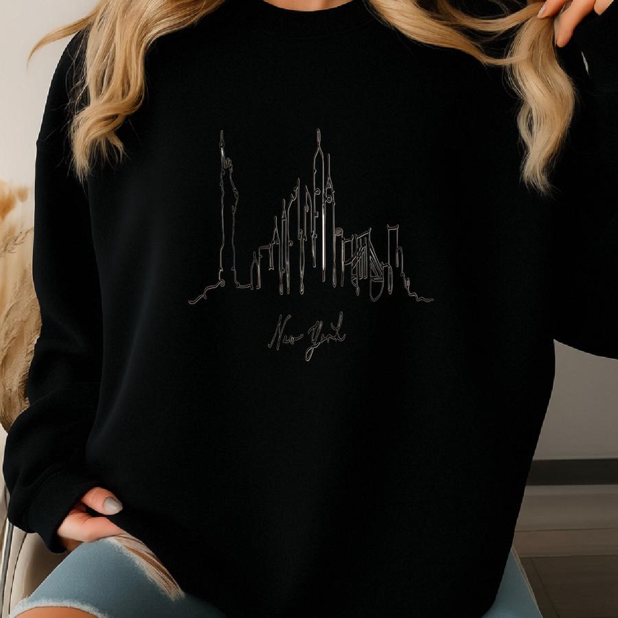 New York Skyline Sweatshirt, New York City Travel Gift, New York Souvenir, Nyc Crewneck, Nyc Travel Outfit, Nyc Lover Top, Big Apple Sweater Sweatshirt