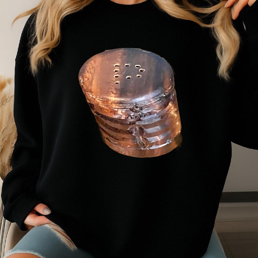 Vintage 1970's Tiki Salt And Pepper Shakers Wooden Sweatshirt