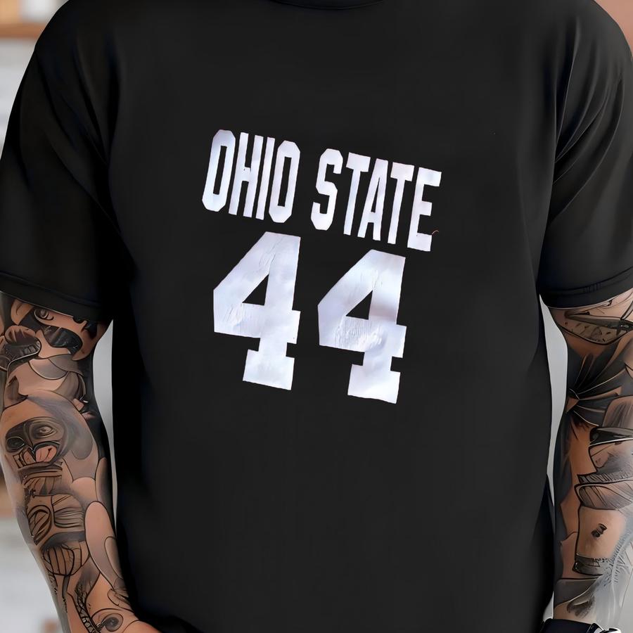 Vintage 80’s Rare Ohio State Buckeyes University Crop Style #44 Jersey Small T-shirt