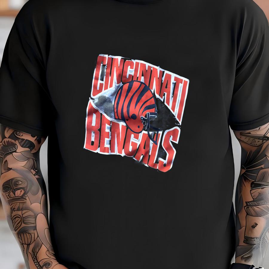 Vintage 80s Rare  Football Logo7 Raglan Crop T Shirt Tee T-shirt