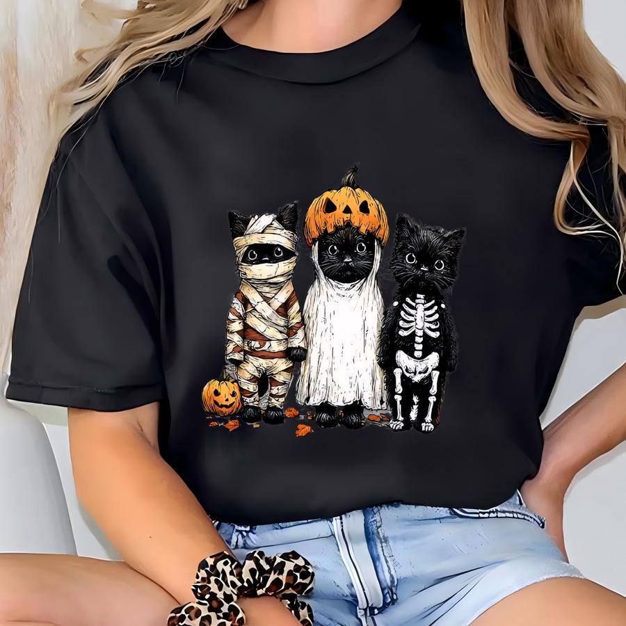 Retro Halloween Shirt: Spooky Cats In Costumes T-shirt