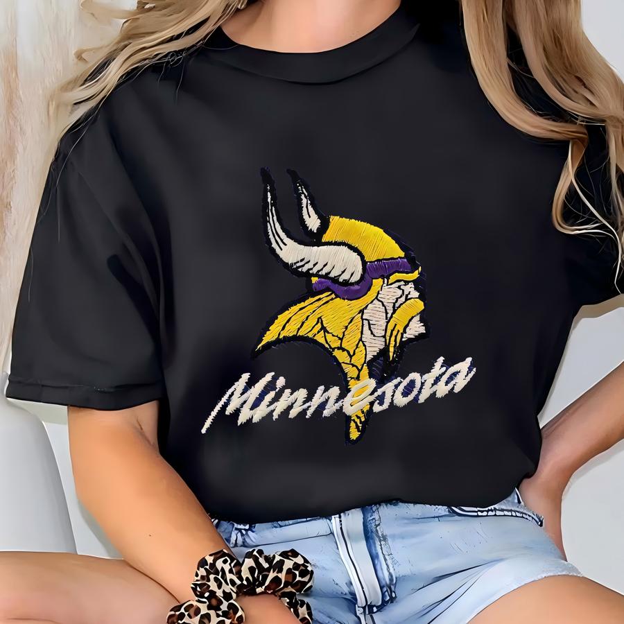 Vintage 90s New Era Pro Model Fitted Hat - Officially Licensed Product - Purple Color - Size 7 1/4 -  T-shirt