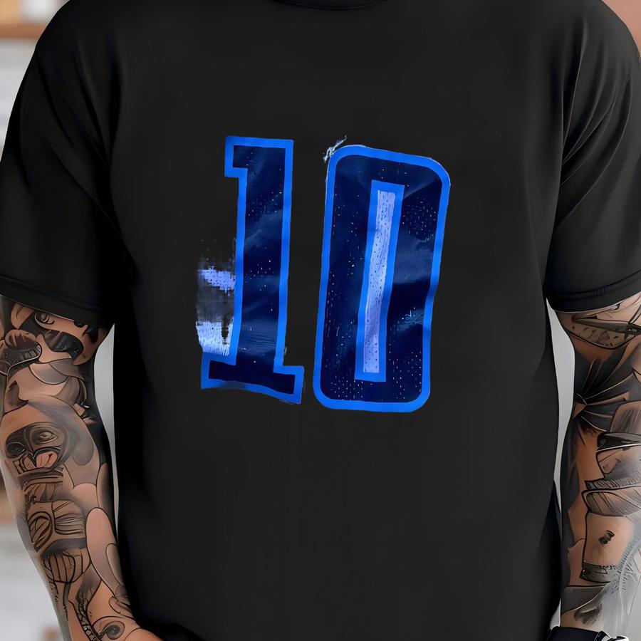 Vintage 00’s Tennessee Titans Reebok Football Custom Crop #10 Young Jersey T-shirt