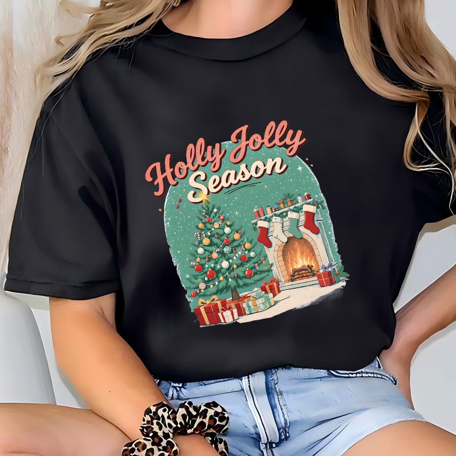 Holly Jolly Sweatshirt, Cozy Holiday Crewneck, Retro Christmas Sweater, Holiday Season Shirt, Xmas Sweatshirt Gift, Women's Festive Pullover T-shirt
